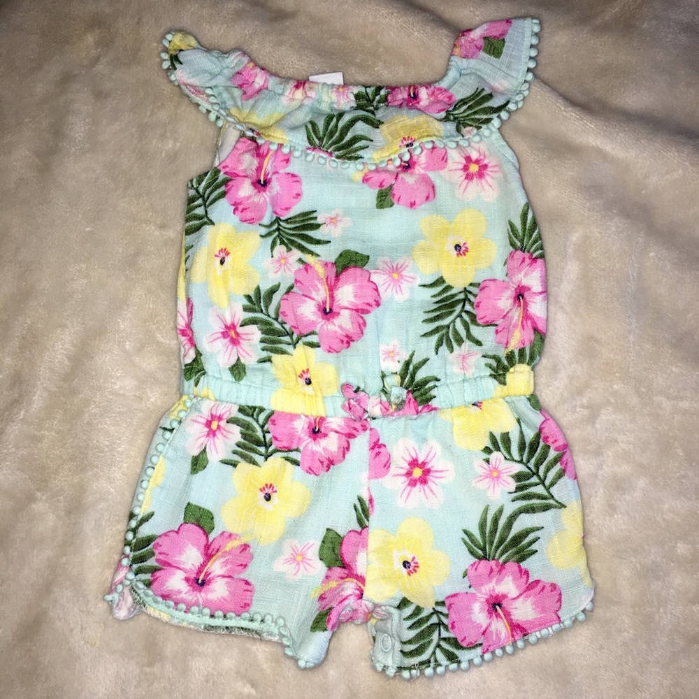 Baby girl floral romper
